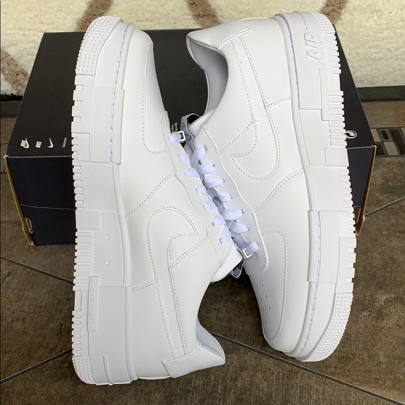 NIKE W AF1 PIXEL WHITE/WHITE-BLACK-SAIL - Picture 6 of 16